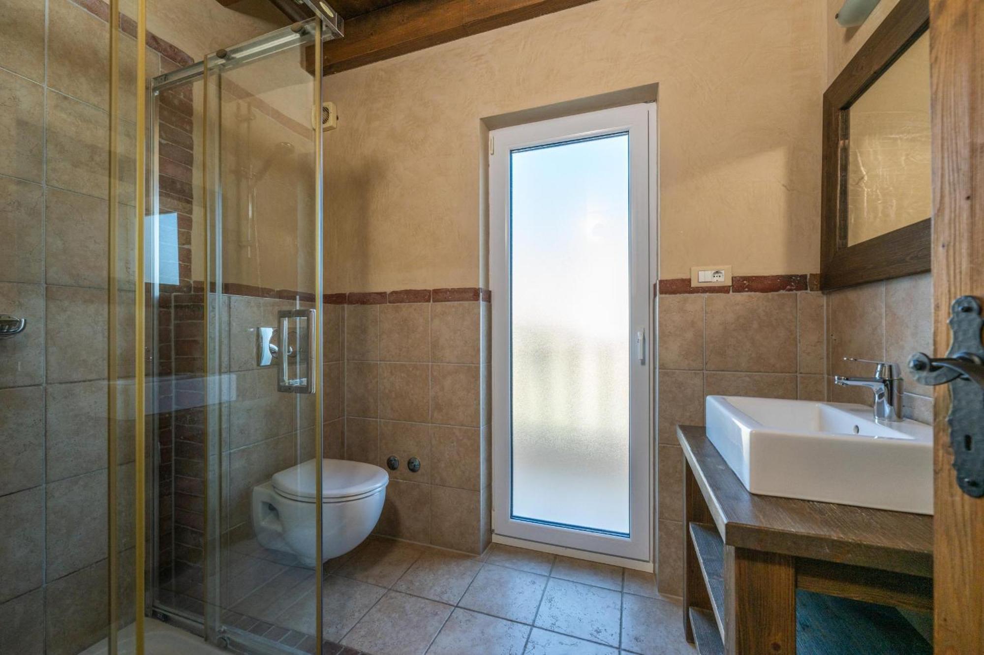 Villa Castagna Near The Sea With Private Pool And Sauna Premantura Exteriör bild